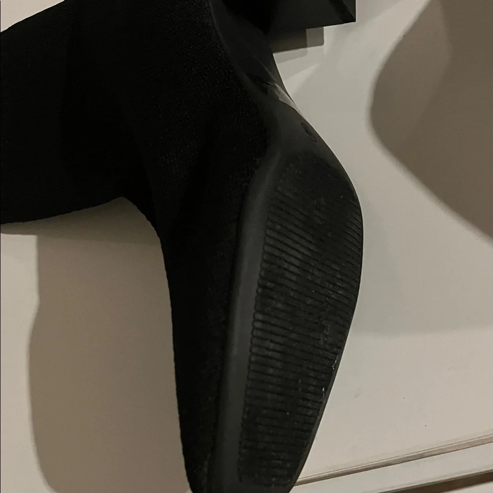 Cushionaire Elegant Black Ankle‎ Knit Boots With Memory Foam  For Women Size 9 W